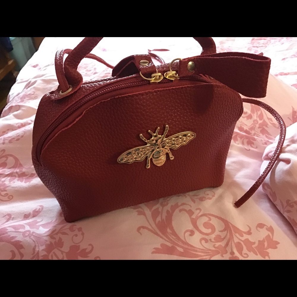 Golden Bee Design Crossbody Shoulder Bag New!